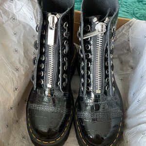 Dr. Martens Sinclair Patent Crocodile Croc Platform Boots Size US 7